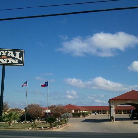 Royal Inn Pearsall Buitenkant foto