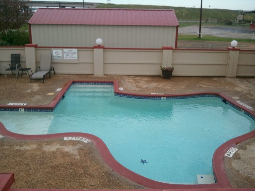 Royal Inn Pearsall Buitenkant foto